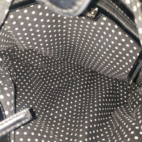 LULU BY LULU GUINNESS  HEART QUILTED HANDBAG WITH BONUS COIN PURSE/WRISTLET GUC - Picture 4 of 10